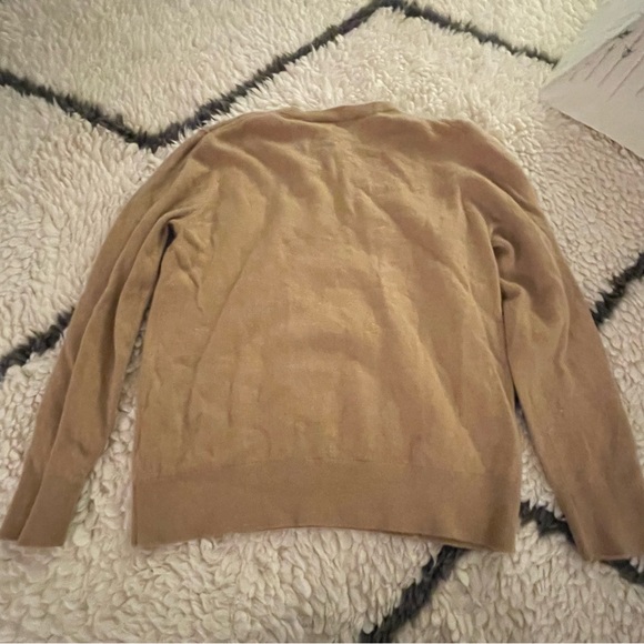 Damaged Cashmere Tan Sweater - Picture 5 of 5